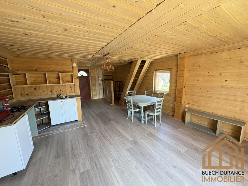 Appartement - 80 m² - 3 pièces