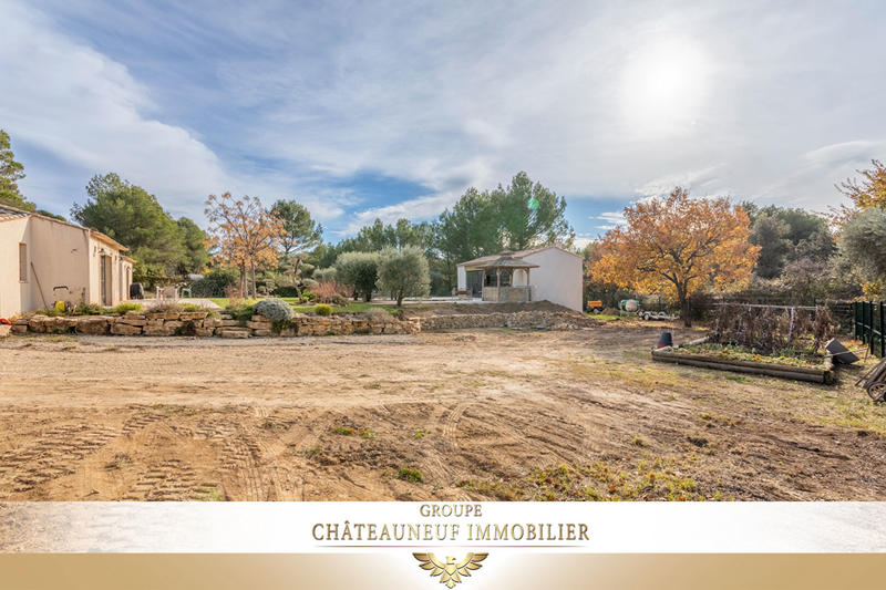 Maison - 280 m² - 4 pièces