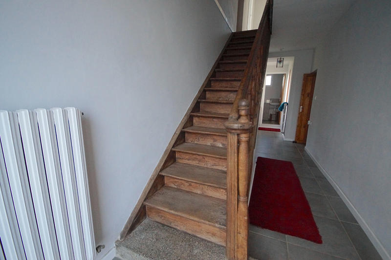 Maison - 200 m² - 8 pièces