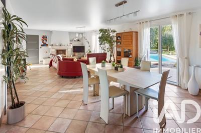 Maison - 138 m² - 5 pièces