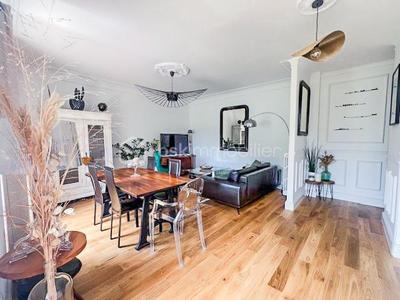 Maison de ville - 89 m² - 4 pièces