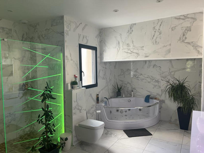 Demeure - 224 m² - 5 pièces