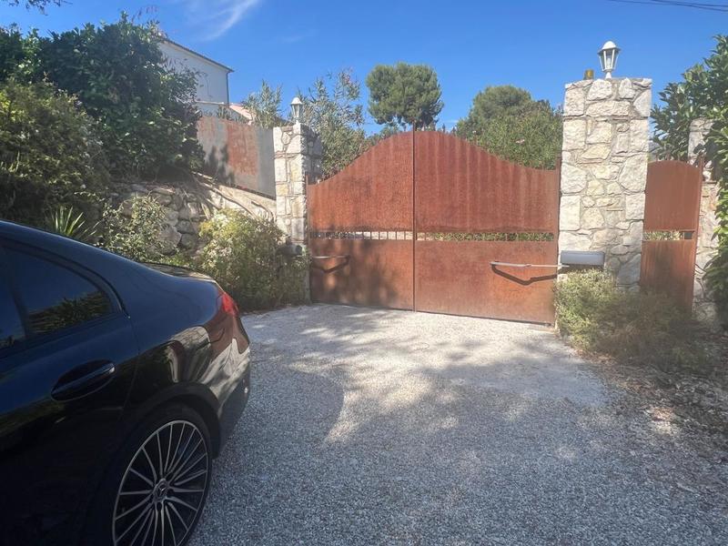 Maison - 140 m² - 4 pièces