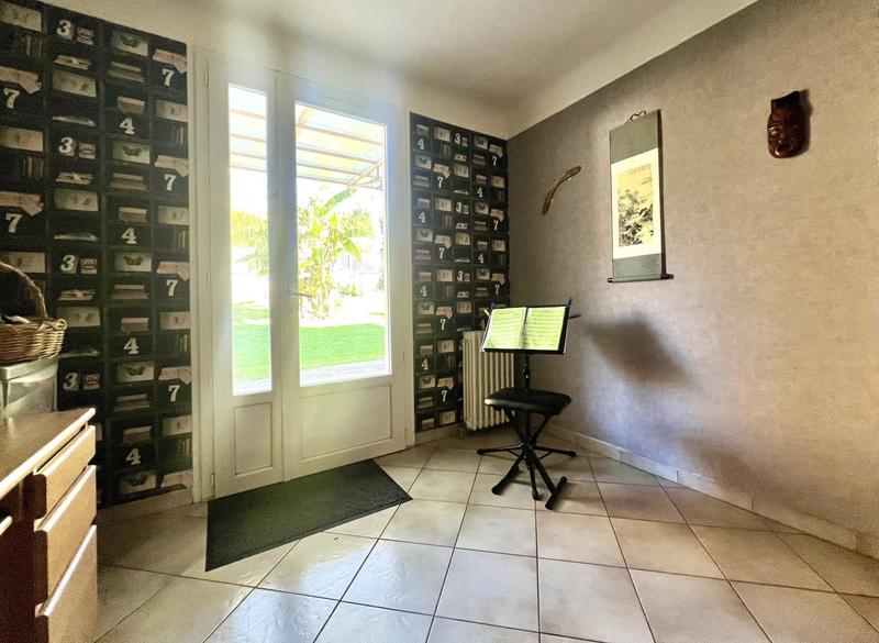 Maison - 147 m² - 9 pièces