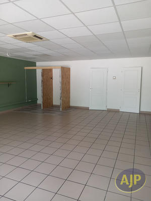 Local commercial - 60 m² - 2 pièces