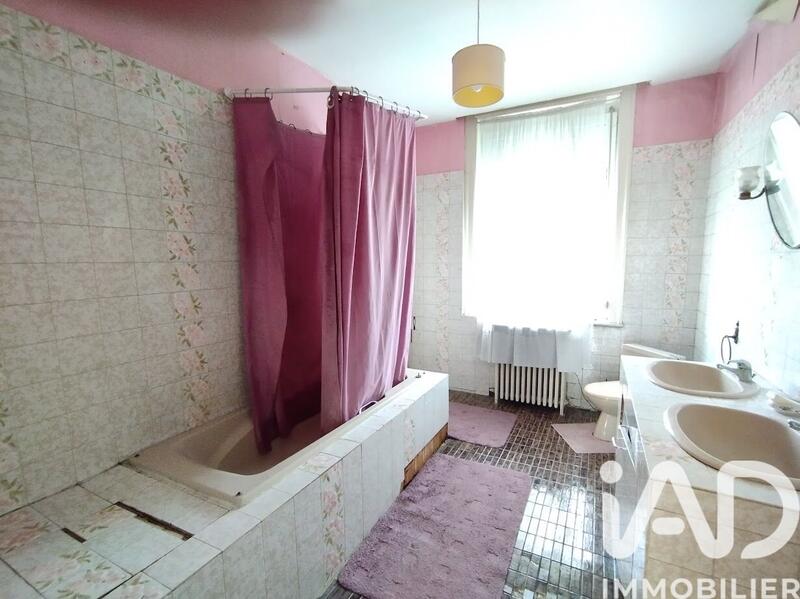 Maison - 147 m² - 7 pièces