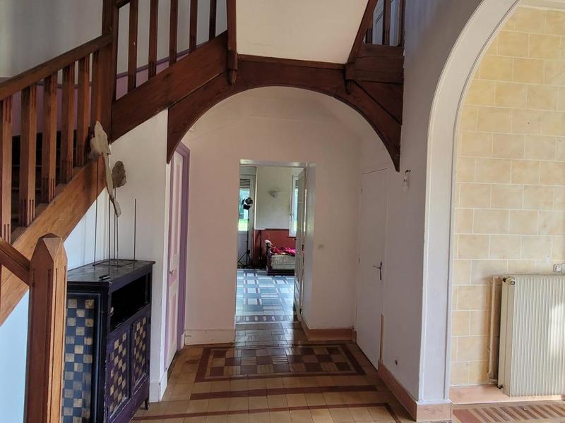 Maison - 240 m² - 10 pièces