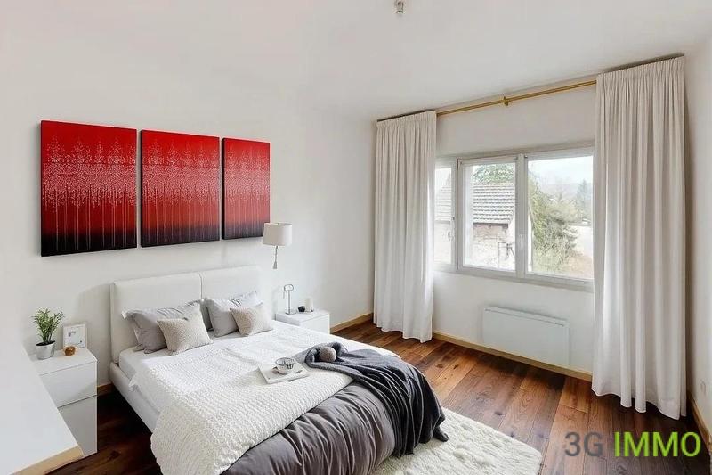 Appartement - 65 m² - 5 pièces