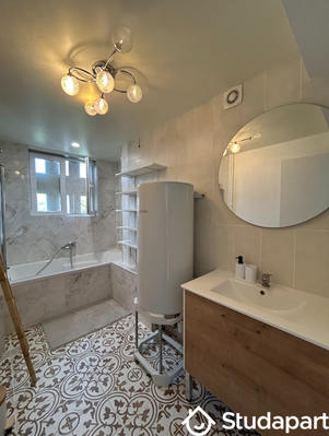 Chambre - 11 m² - 1 pièce