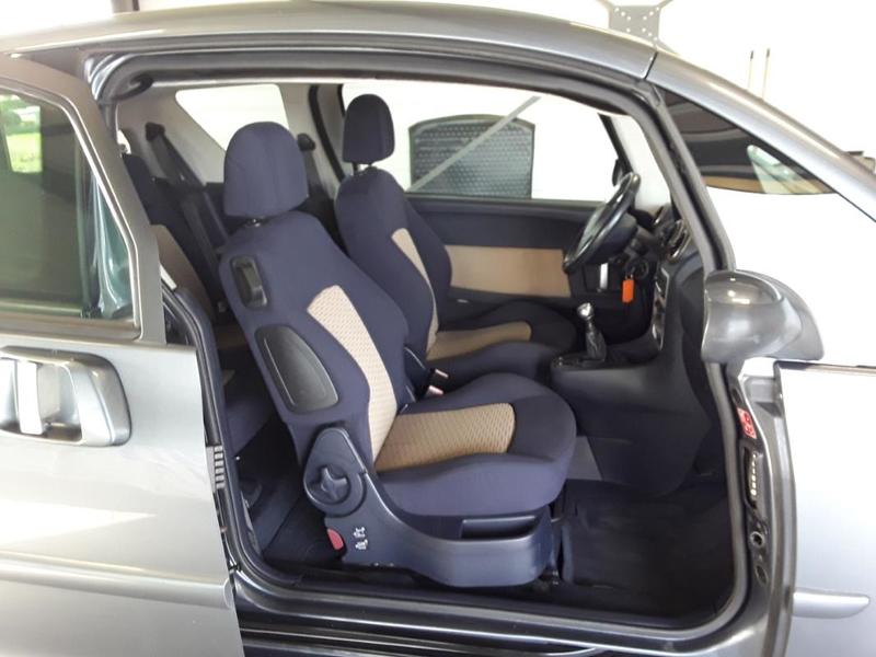 Peugeot 1007 1.4 Hdi 70 Cv Sporty