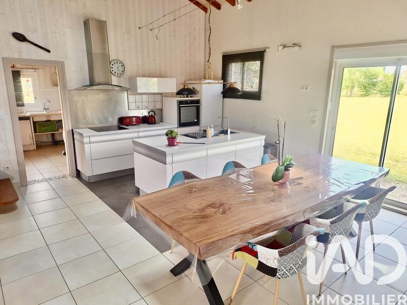 Maison - 152 m² - 6 pièces