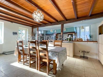 Maison en pierre - 215 m² - 7 pièces