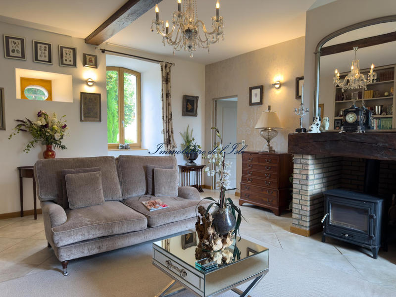 Maison - 295 m² - 8 pièces