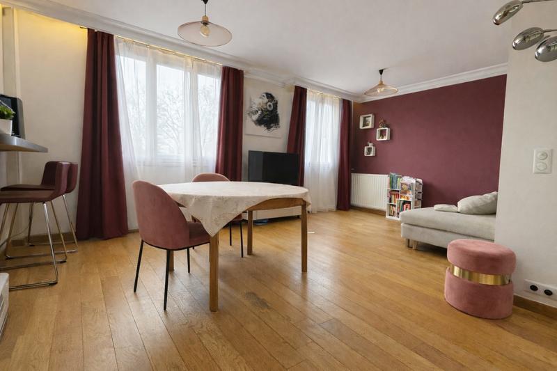 Appartement - 75 m² - 4 pièces
