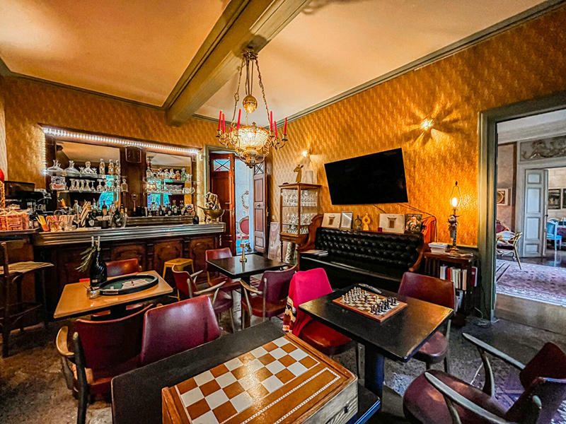 Hôtel particulier - 967 m² - 30 pièces