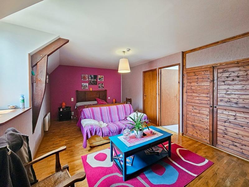 Maison - 453 m² - 14 pièces