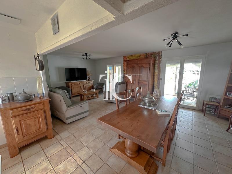 Maison - 131 m² - 6 pièces