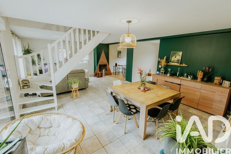 Maison - 136 m² - 6 pièces