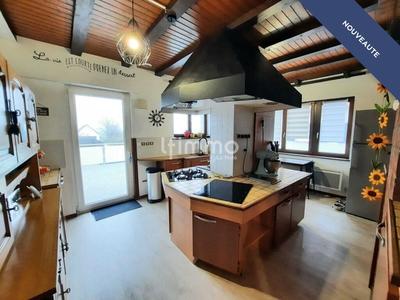 Maison - 211 m² - 7 pièces