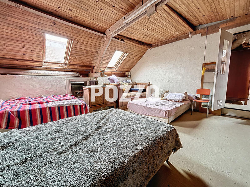 Maison - 195 m² - 8 pièces