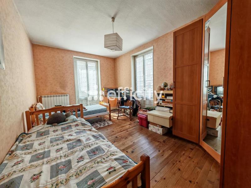 Maison - 92 m² - 4 pièces