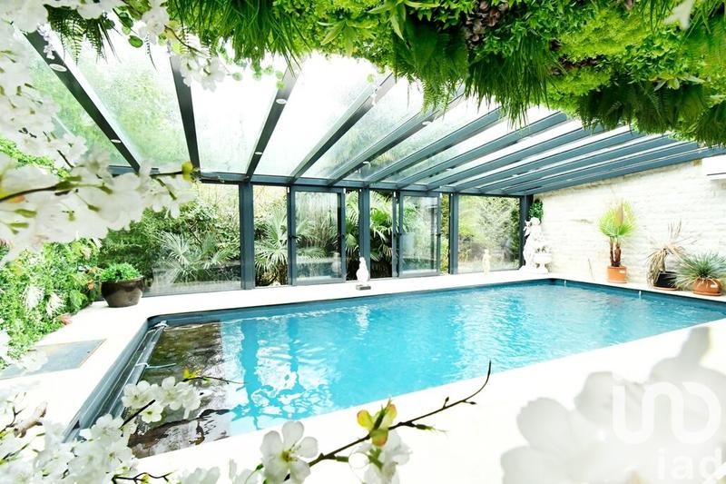 Maison de maîtres - 378 m² - 10 pièces