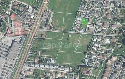 Terrain constructible - 800 m²