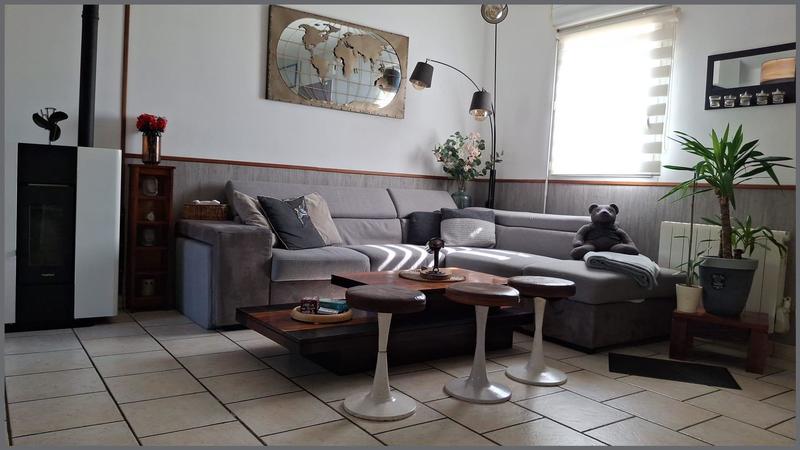 Maison - 210 m² - 11 pièces