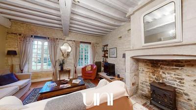 Maison - 341 m² - 10 pièces