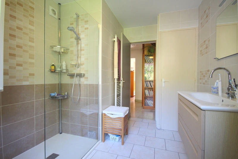 Maison - 178 m² - 8 pièces