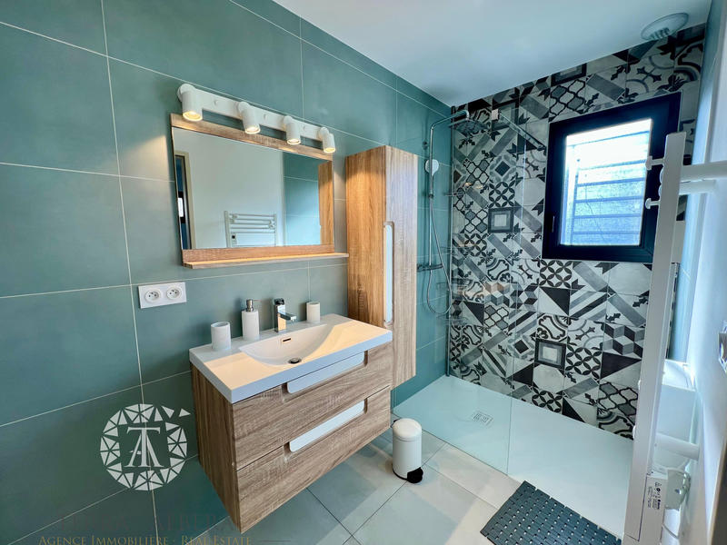 Villa - 140 m² - 6 pièces