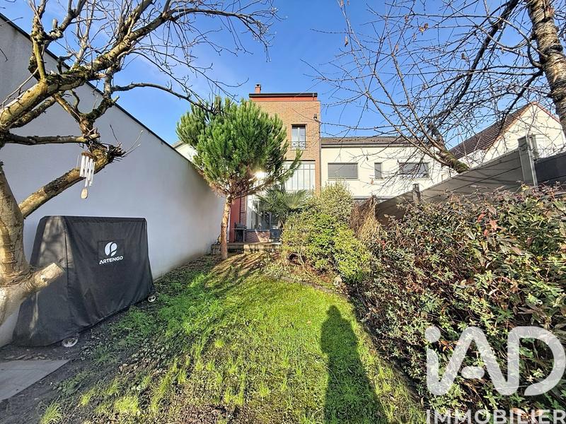 Maison - 196 m² - 7 pièces