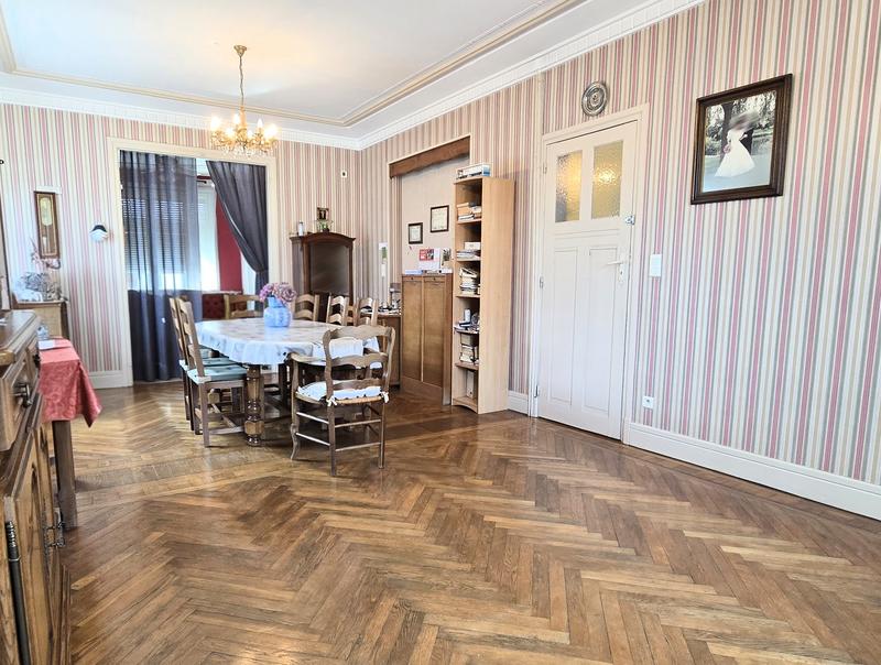 Maison - 175 m² - 7 pièces
