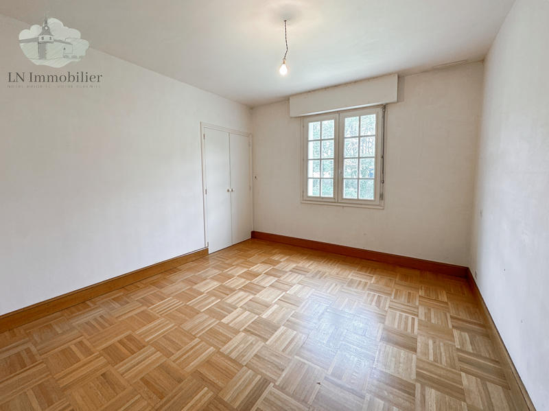 Maison - 172 m² - 9 pièces