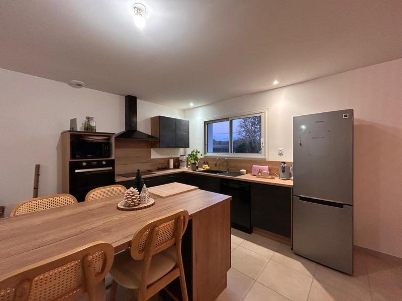 Appartement - 102 m² - 3 pièces