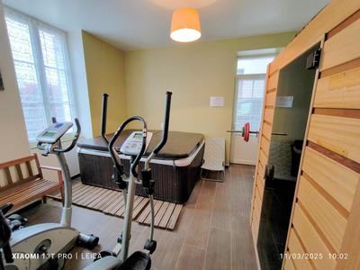 Maison - 365 m² - 10 pièces