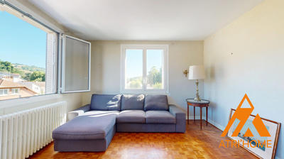 Appartement - 92 m² - 4 pièces