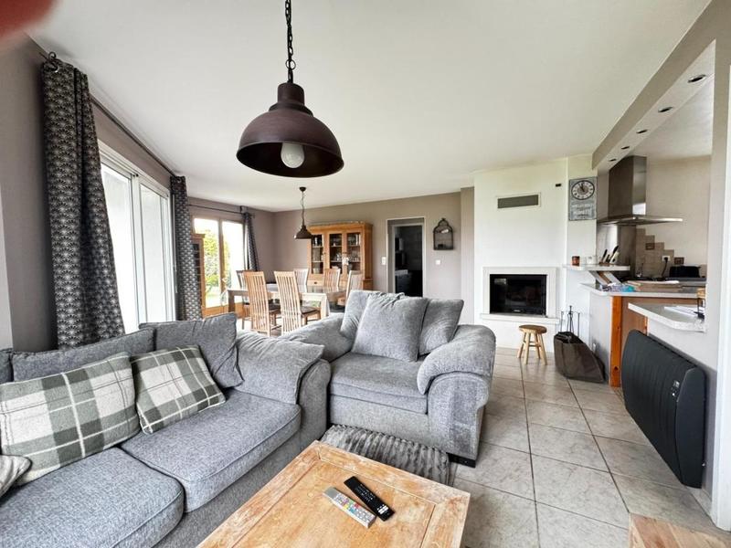 Maison traditionnelle - 100 m² - 4 pièces