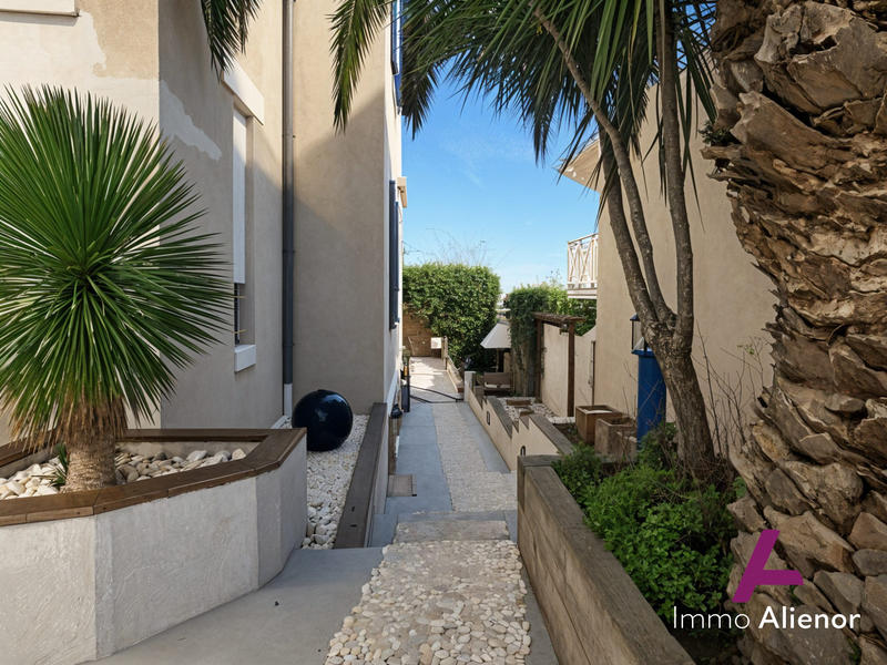 Maison contemporaine - 141 m² - 6 pièces