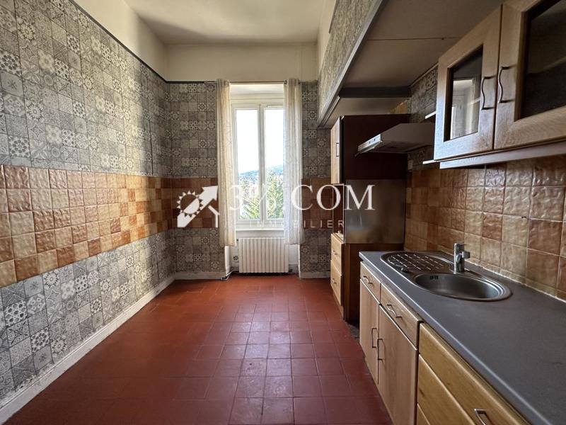 Maison de ville - 85 m² - 7 pièces