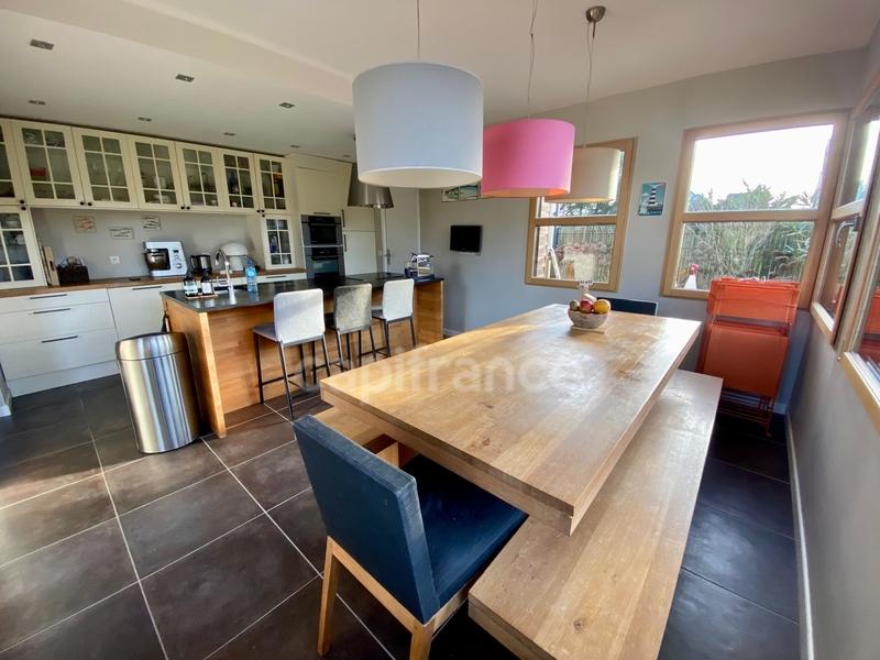 Maison - 157 m² - 6 pièces