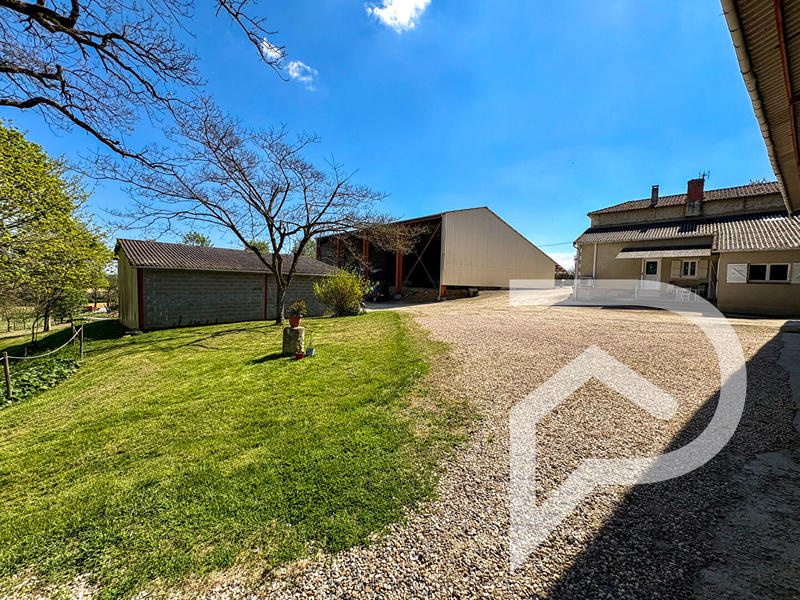 Maison - 187 m² - 11 pièces