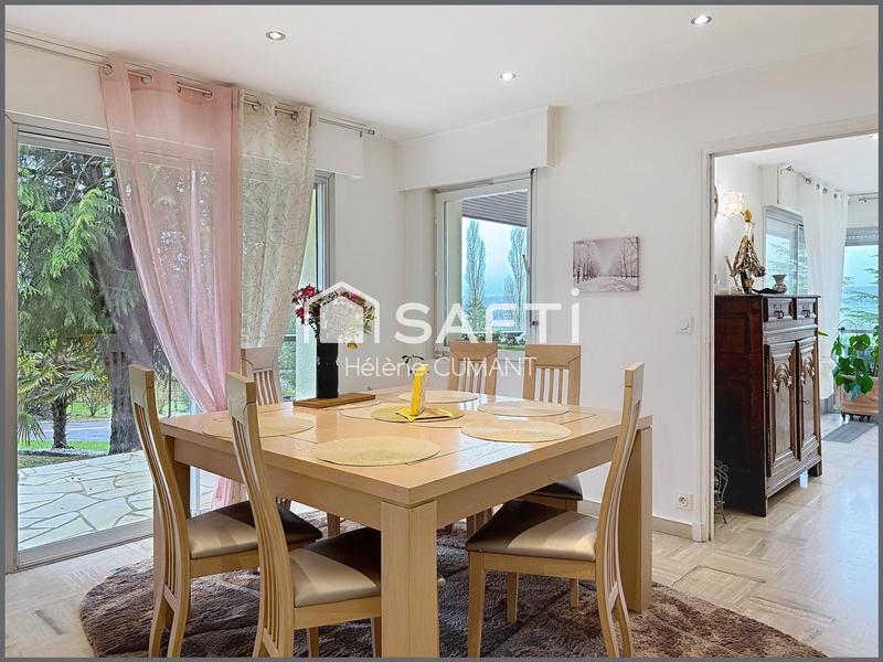 Maison - 215 m² - 9 pièces