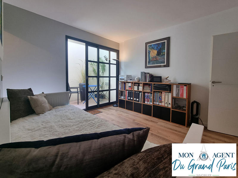 Maison - 280 m² - 7 pièces