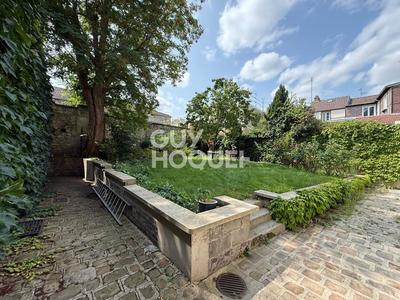 Maison de maîtres - 229 m² - 9 pièces