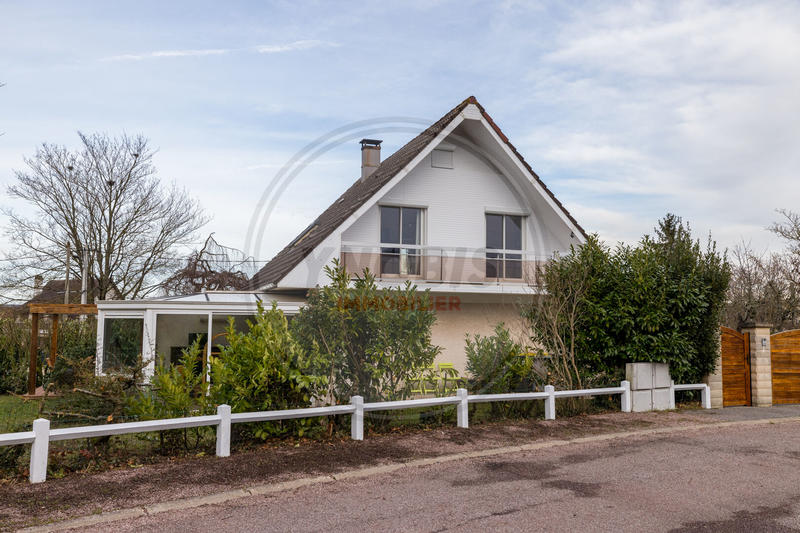 Maison - 139 m² - 6 pièces