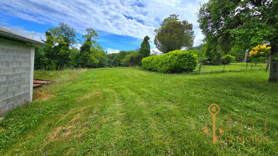 Terrain - 1 696 m²