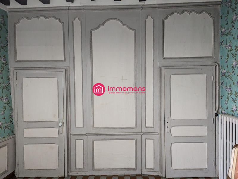 Maison - 203 m² - 9 pièces