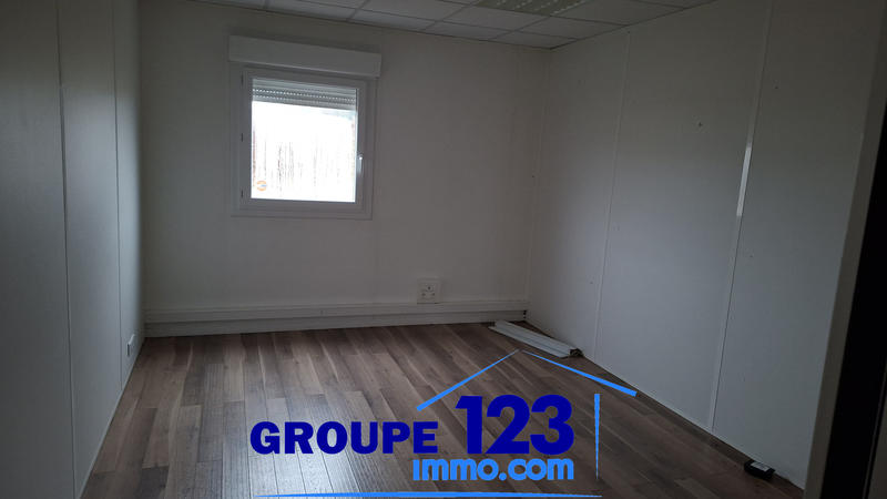 Local commercial - 212 m² - 7 pièces