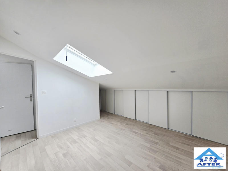 Maison - 98 m² - 5 pièces